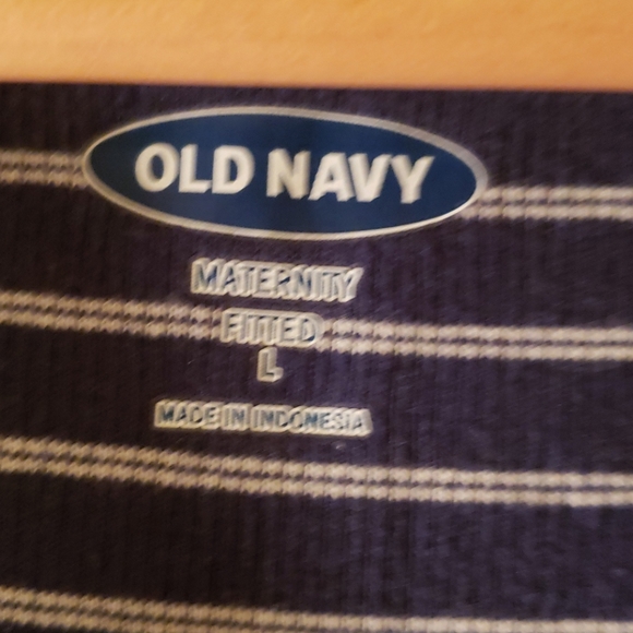 Maternity Top - Picture 2 of 8